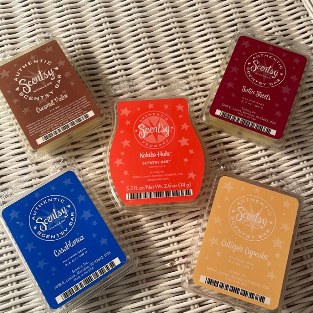 Brand new SCENTSY WICK-LESS wax BARS. 5 bars total, various scents. Never opened